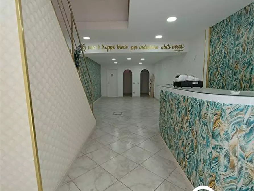 Immagine 7 di Negozio in affitto  a Caivano