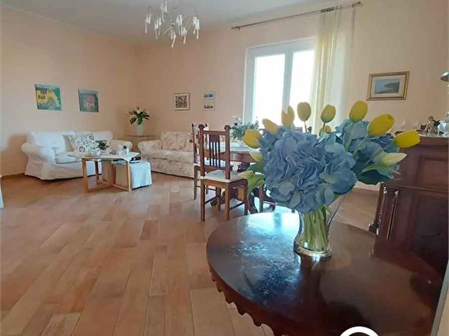 Immagine 1 di Appartamento in vendita  a Caivano
