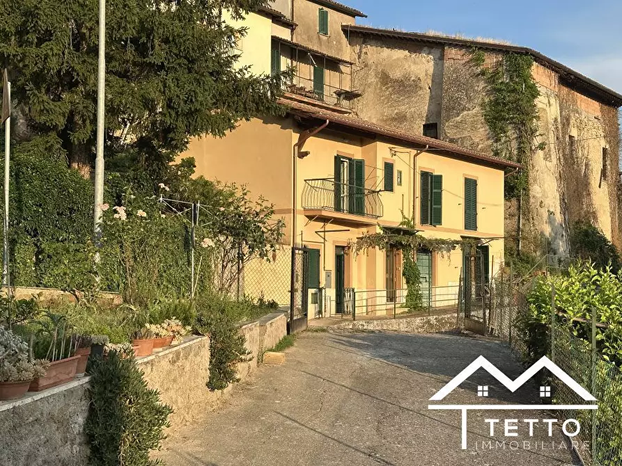 Immagine 3 di Villa in vendita  a Forano