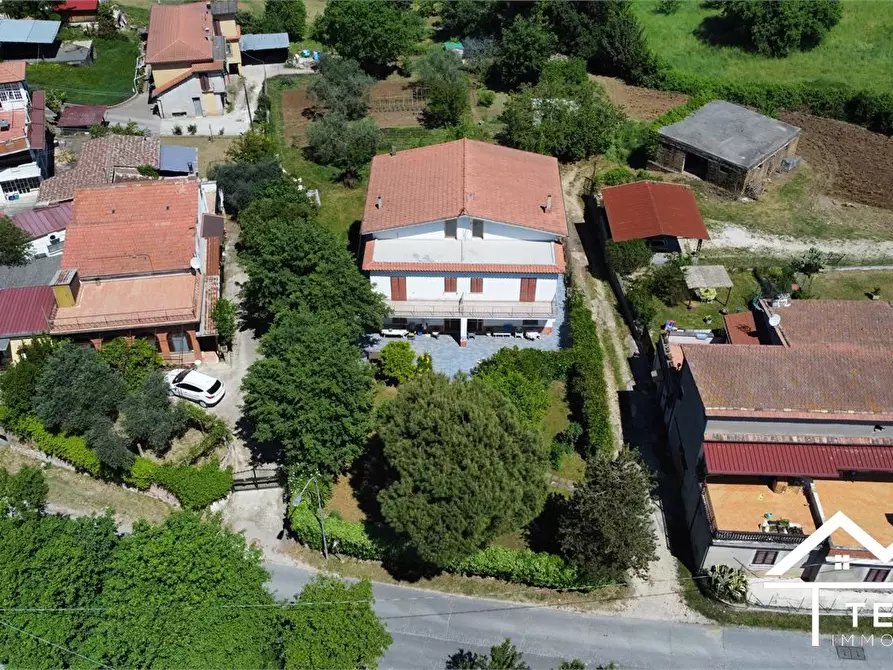 Immagine 7 di Villa in vendita  5 a Forano