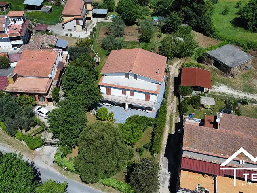 Immagine 6 di Villa in vendita  5 a Forano