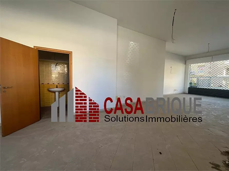 Immagine 9 di Negozio in affitto  snc a Bagheria