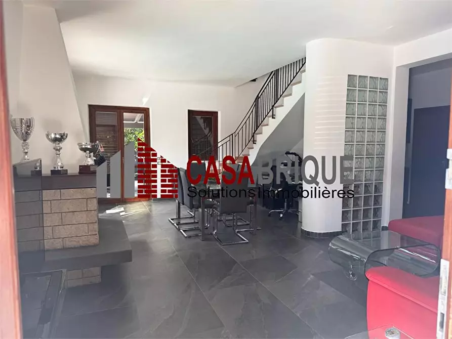Immagine 5 di Villa in vendita  10 a Altavilla Milicia