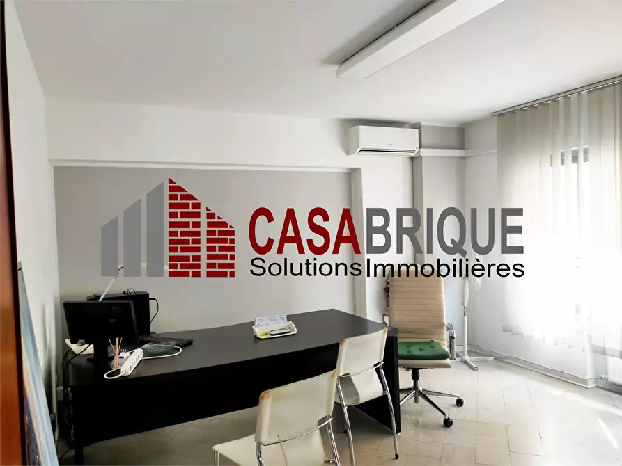 Immagine 1 di Ufficio in vendita  169 a Bagheria