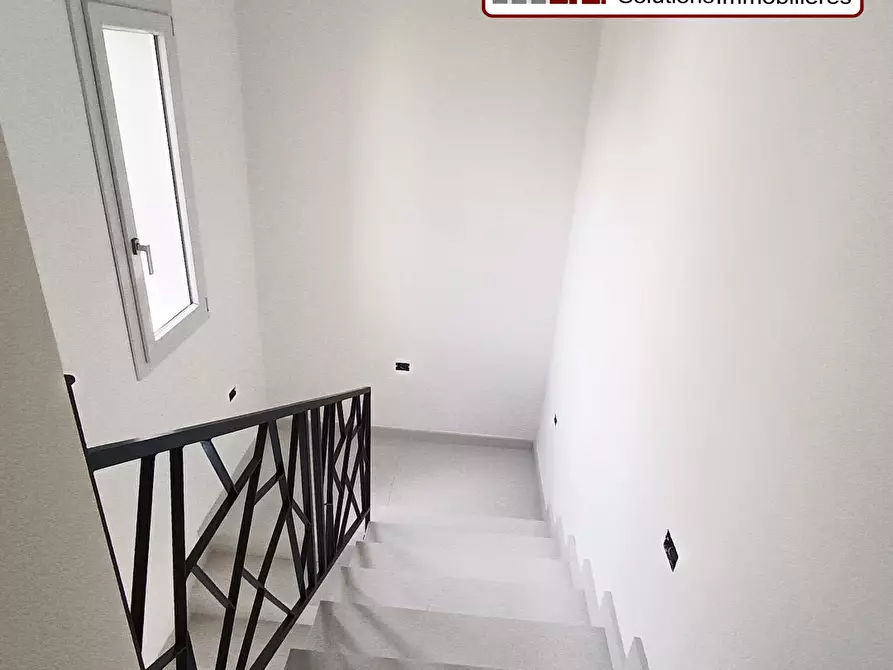 Immagine 10 di Villa in vendita  snc a Altavilla Milicia