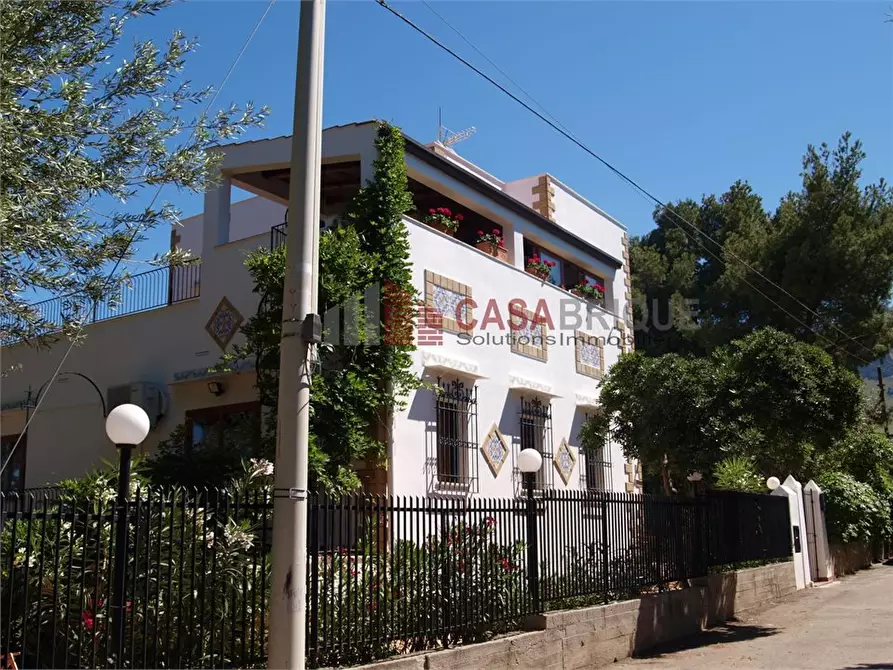 Immagine 1 di Villa in vendita  s.n.c a Altavilla Milicia