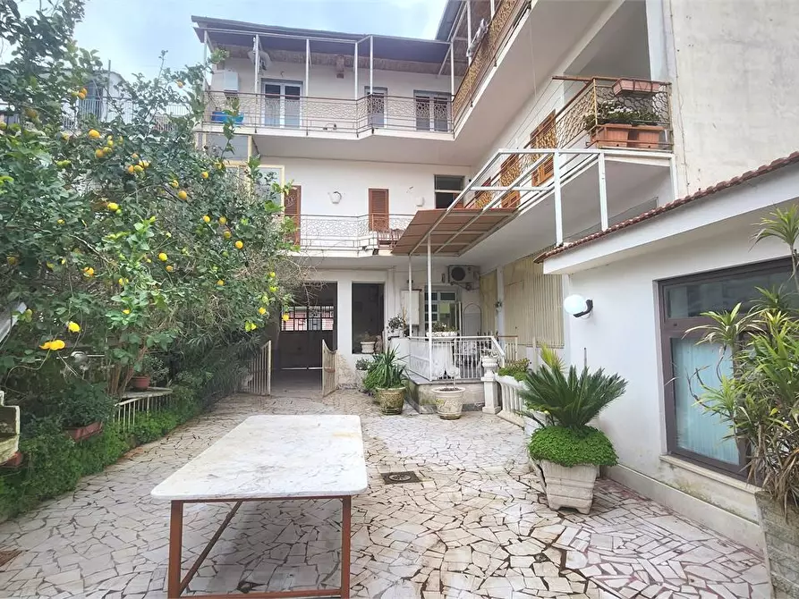 Immagine 9 di Appartamento in vendita  35 a Afragola