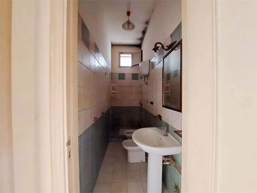 Immagine 9 di Casa indipendente in vendita  341 a Caivano