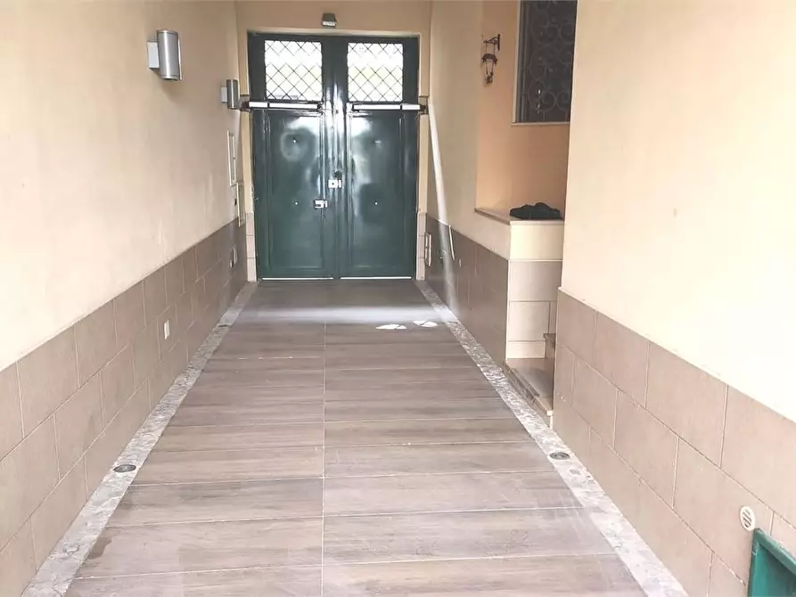 Immagine 3 di Villa in vendita  a Casoria