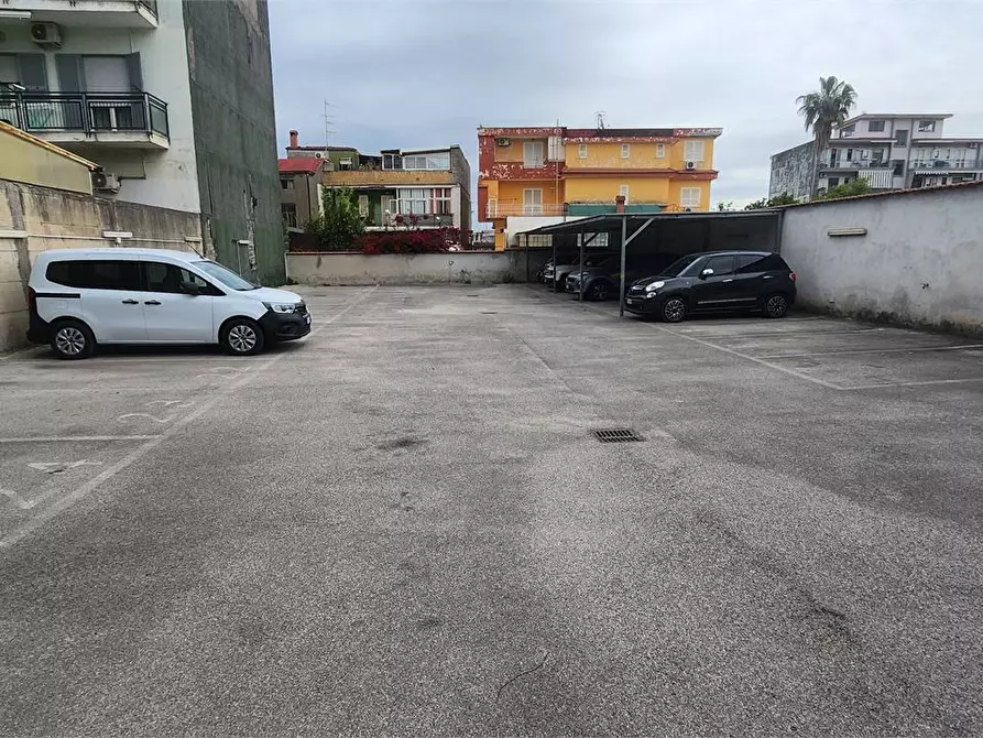 Immagine 6 di Terreno edificabile in vendita  a Casoria