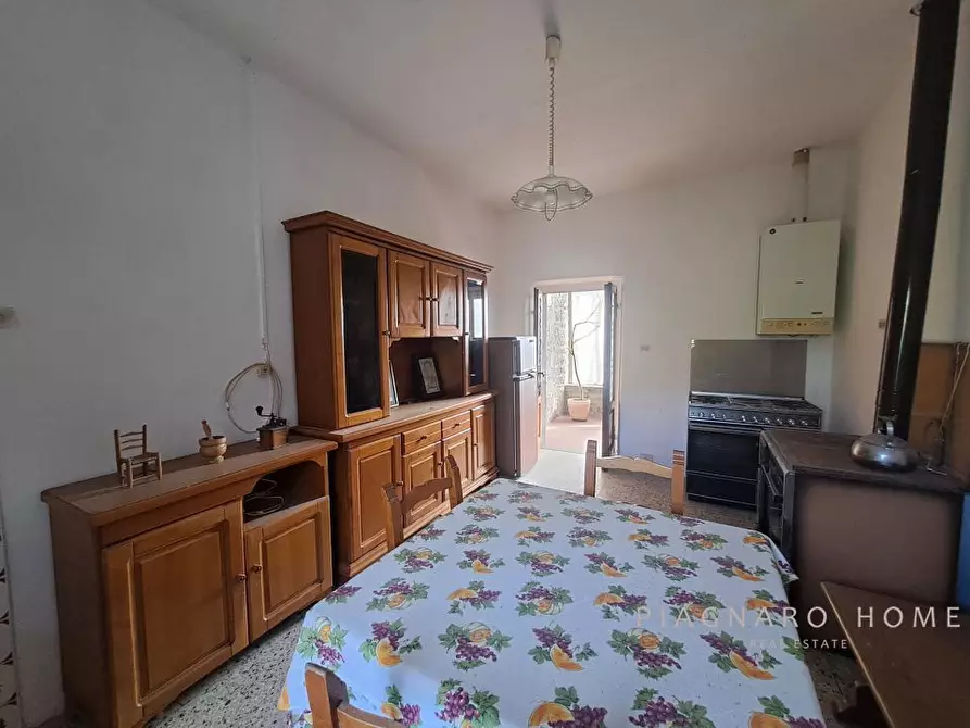Immagine 2 di Appartamento in vendita  a Pontremoli