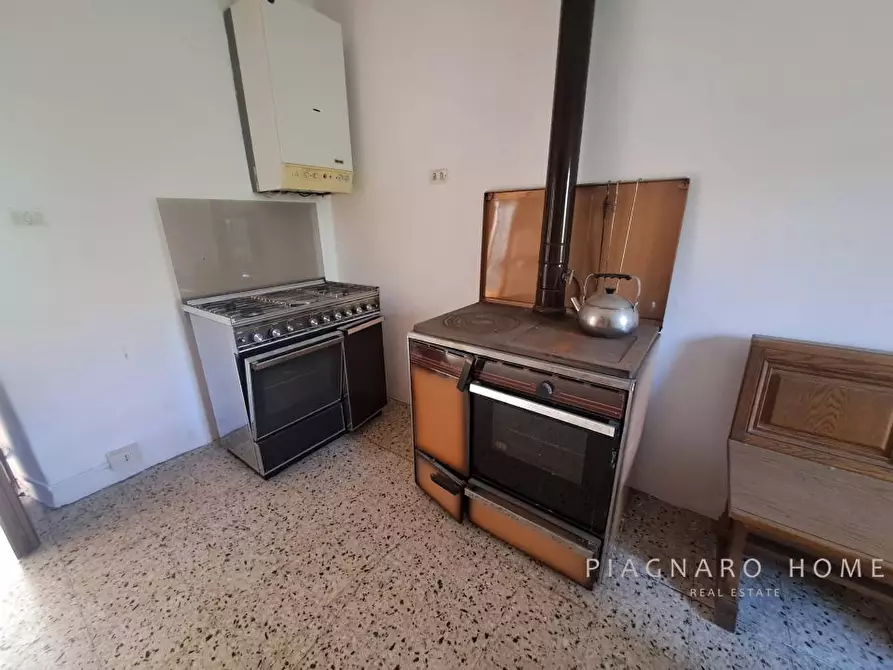 Immagine 3 di Appartamento in vendita  a Pontremoli