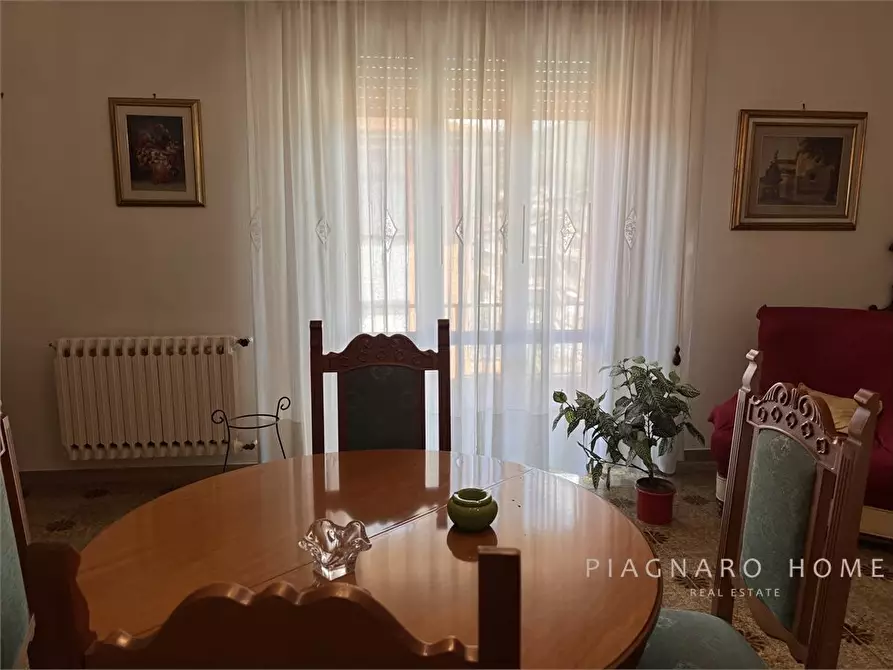 Immagine 2 di Appartamento in vendita  5 a Pontremoli
