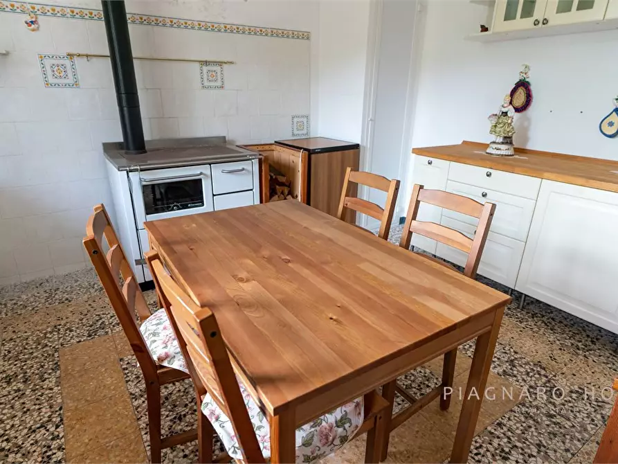 Immagine 4 di Appartamento in vendita  21 a Zeri