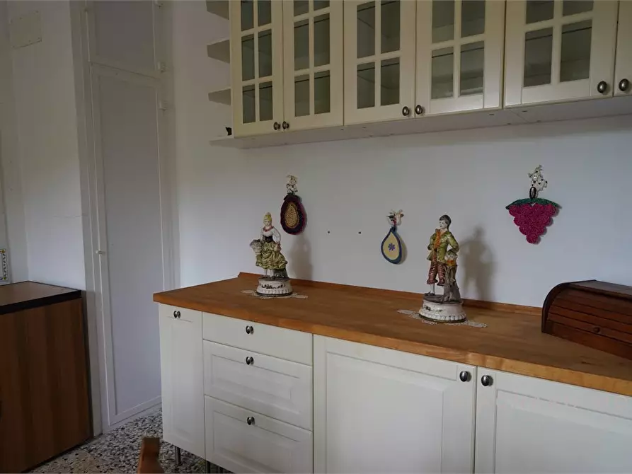 Immagine 8 di Appartamento in vendita  21 a Zeri