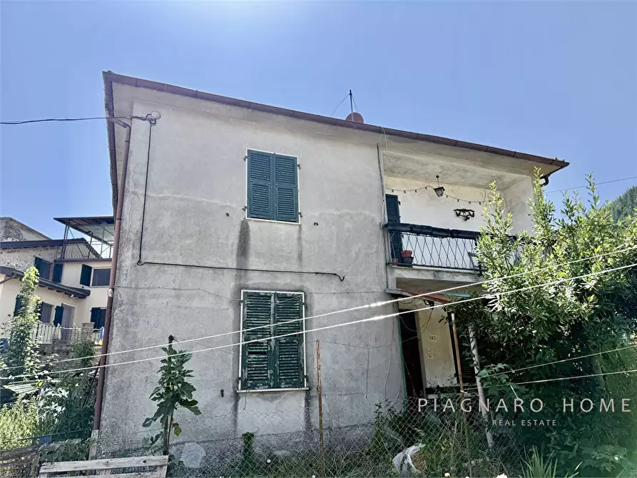 Immagine 1 di Appartamento in vendita  4 a Zeri