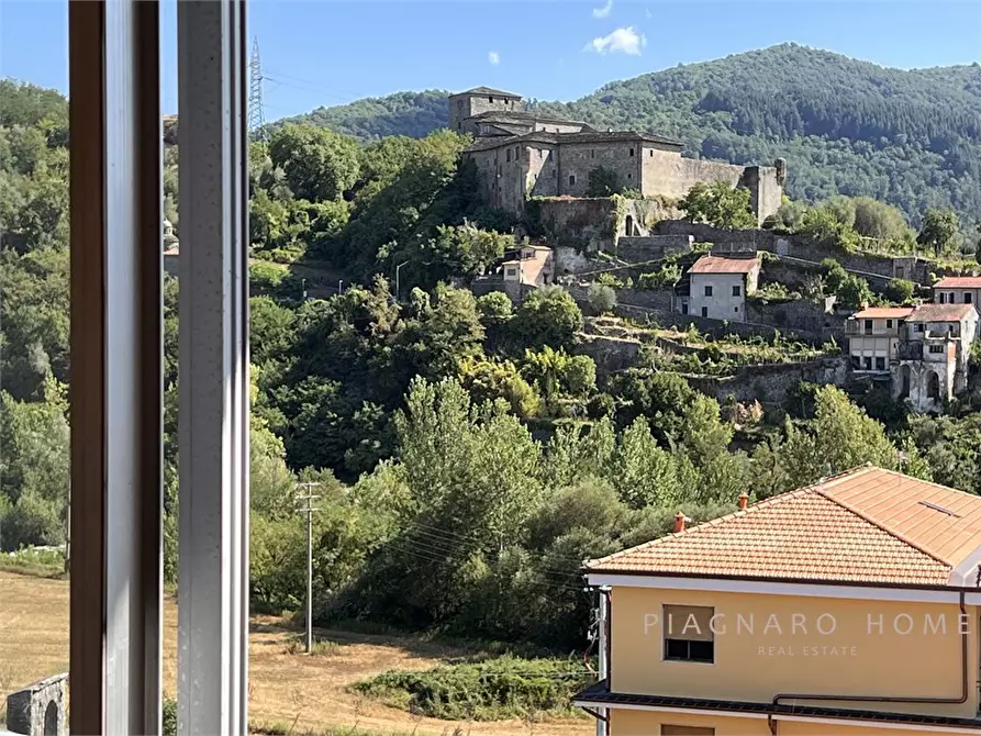 Immagine 1 di Appartamento in vendita  6 a Pontremoli