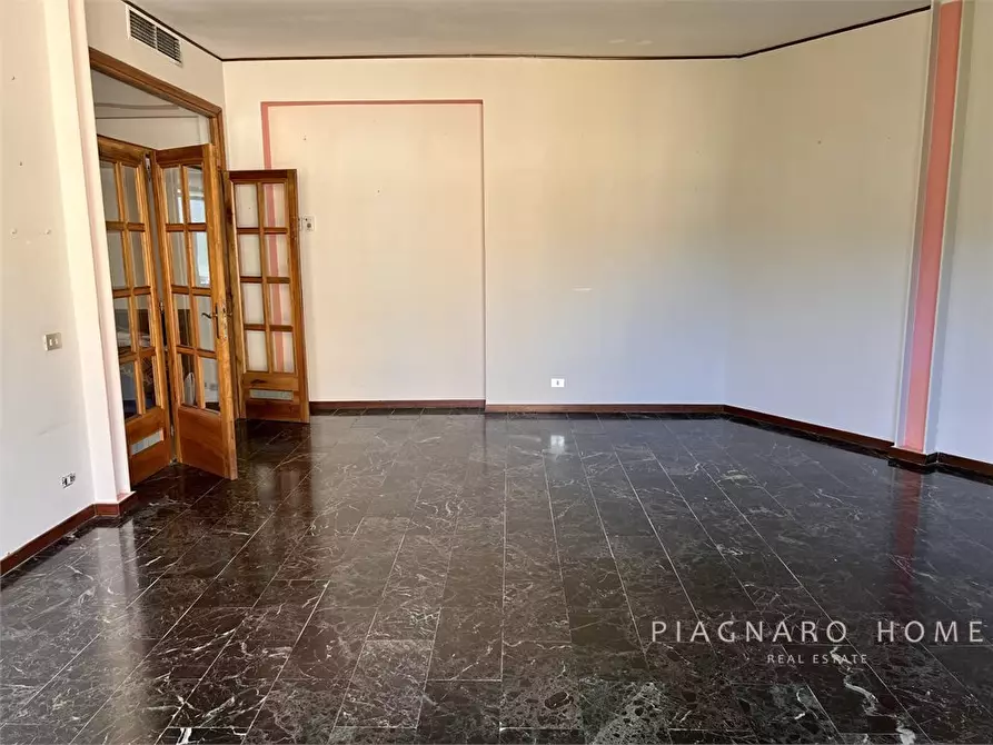 Immagine 4 di Appartamento in vendita  6 a Pontremoli