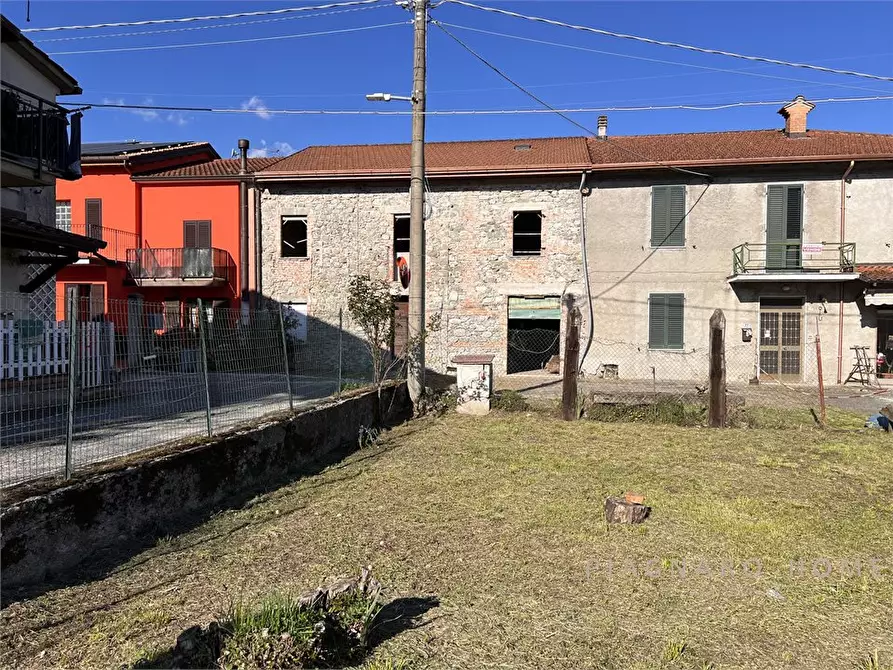 Immagine 2 di Appartamento in vendita  2 a Filattiera