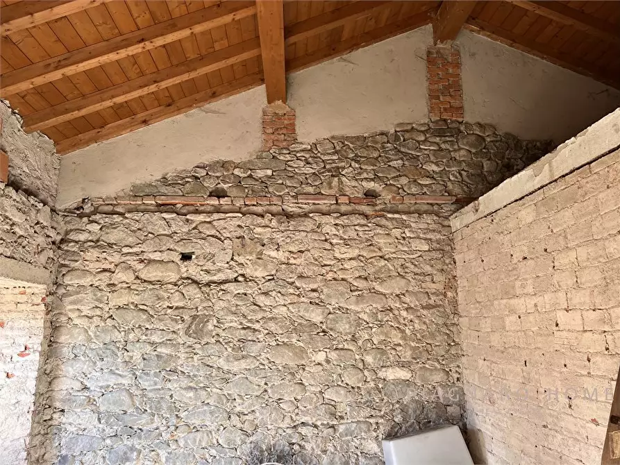 Immagine 1 di Appartamento in vendita  2 a Filattiera