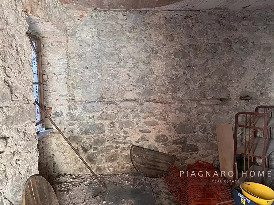Immagine 10 di Appartamento in vendita  2 a Filattiera