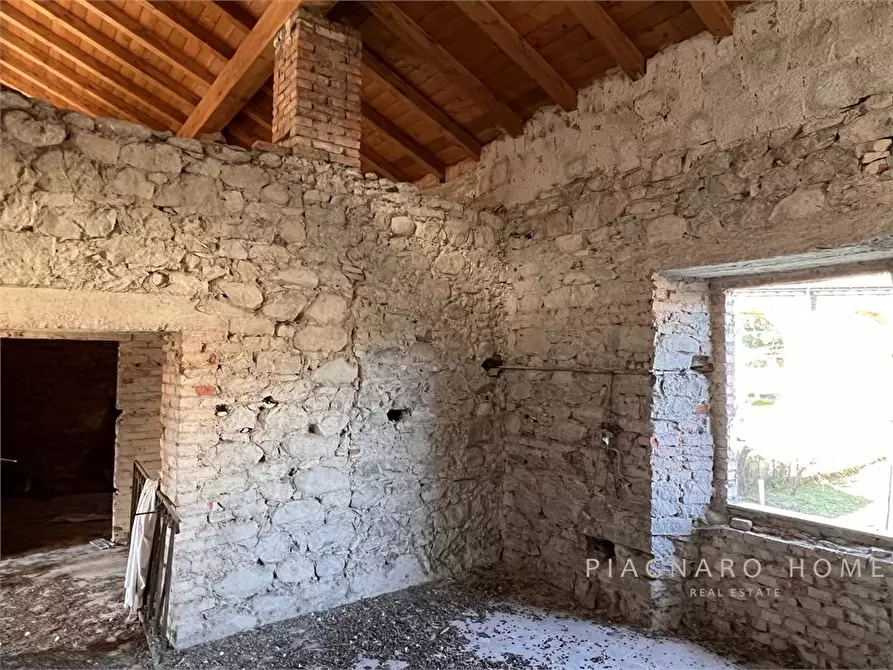 Immagine 3 di Appartamento in vendita  2 a Filattiera