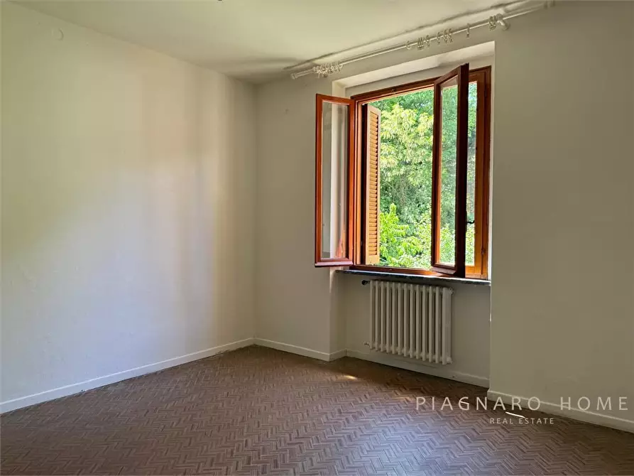 Immagine 10 di Appartamento in vendita  128 a Pontremoli