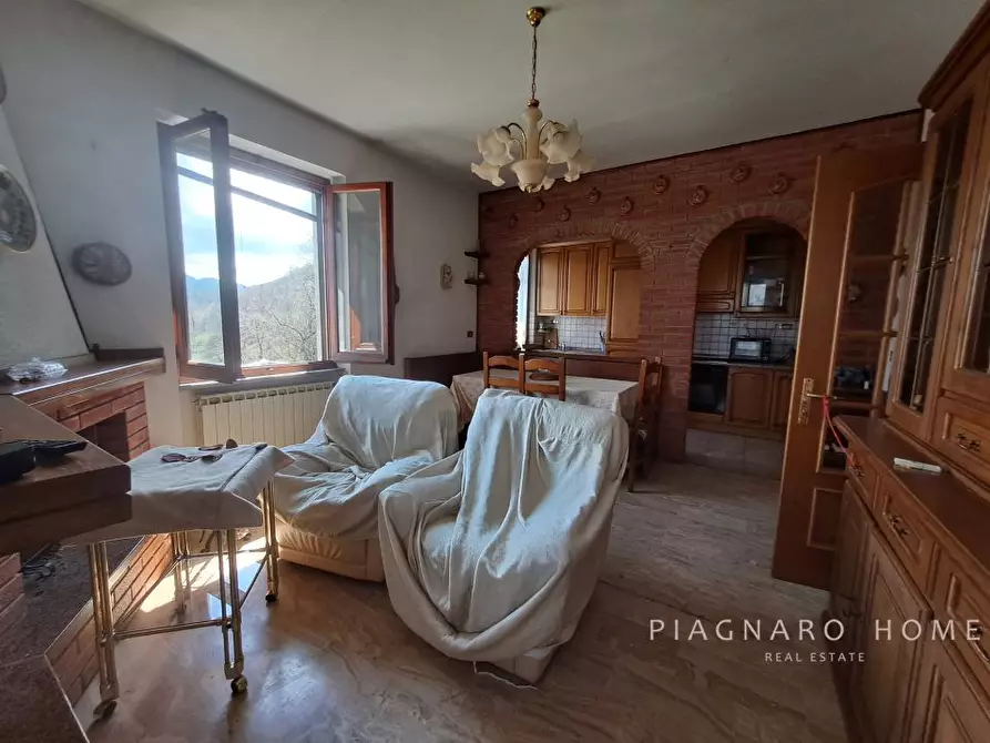 Immagine 6 di Casa indipendente in vendita  a Zeri