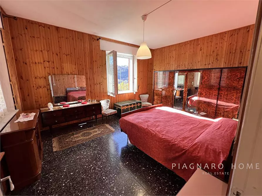 Immagine 9 di Casa indipendente in vendita  a Zeri