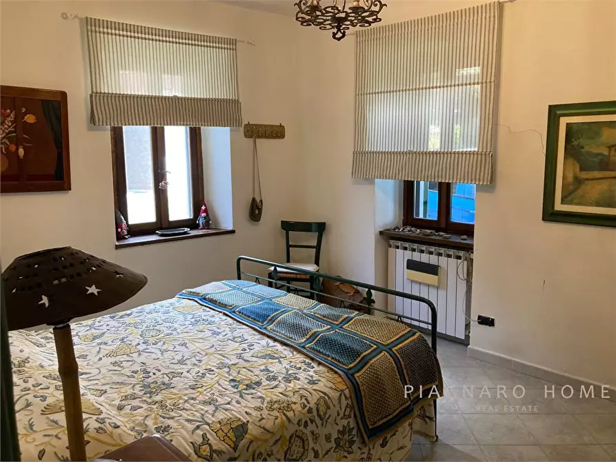 Immagine 5 di Casa indipendente in vendita  a Zeri