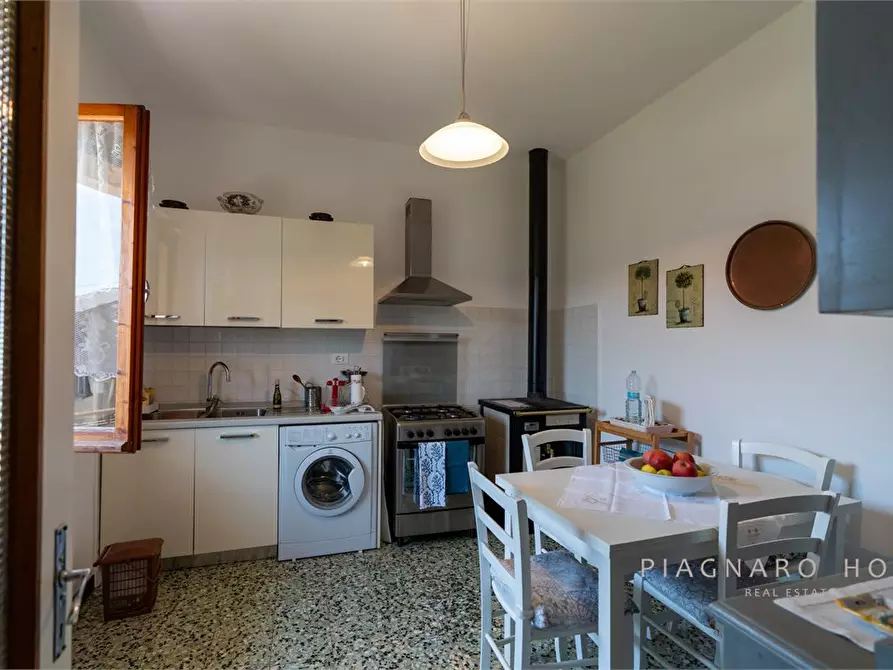 Immagine 7 di Casa indipendente in vendita  a Zeri