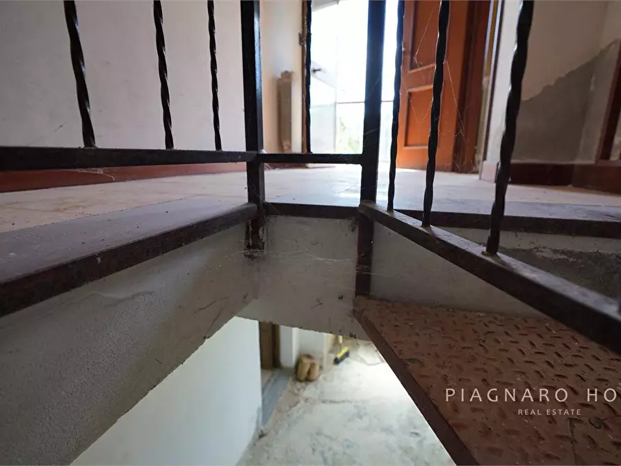 Immagine 7 di Casa indipendente in vendita  a Zeri
