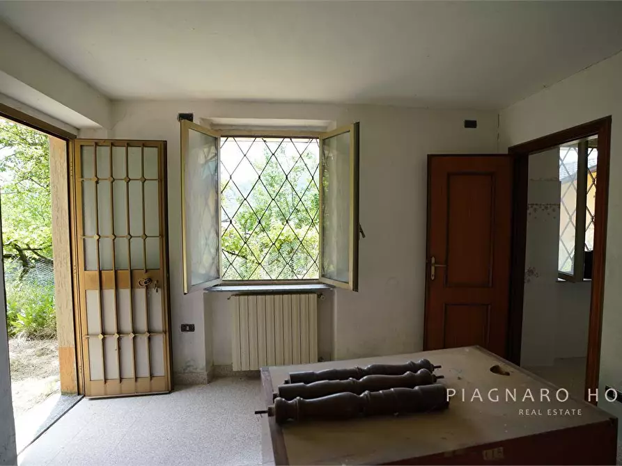 Immagine 3 di Casa indipendente in vendita  a Zeri