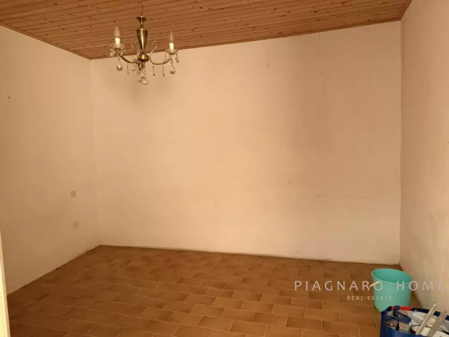 Immagine 6 di Rustico / casale in vendita  a Tresana