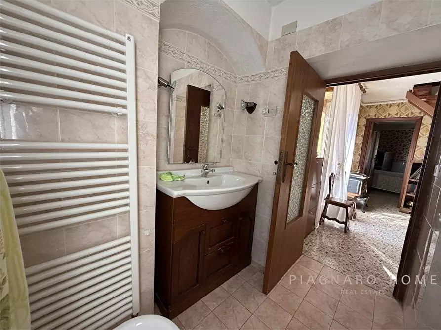 Immagine 10 di Rustico / casale in vendita  a Licciana Nardi