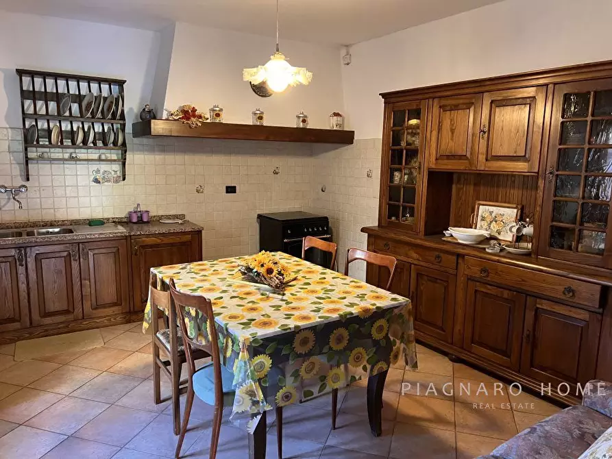 Immagine 4 di Rustico / casale in vendita  56 a Filattiera