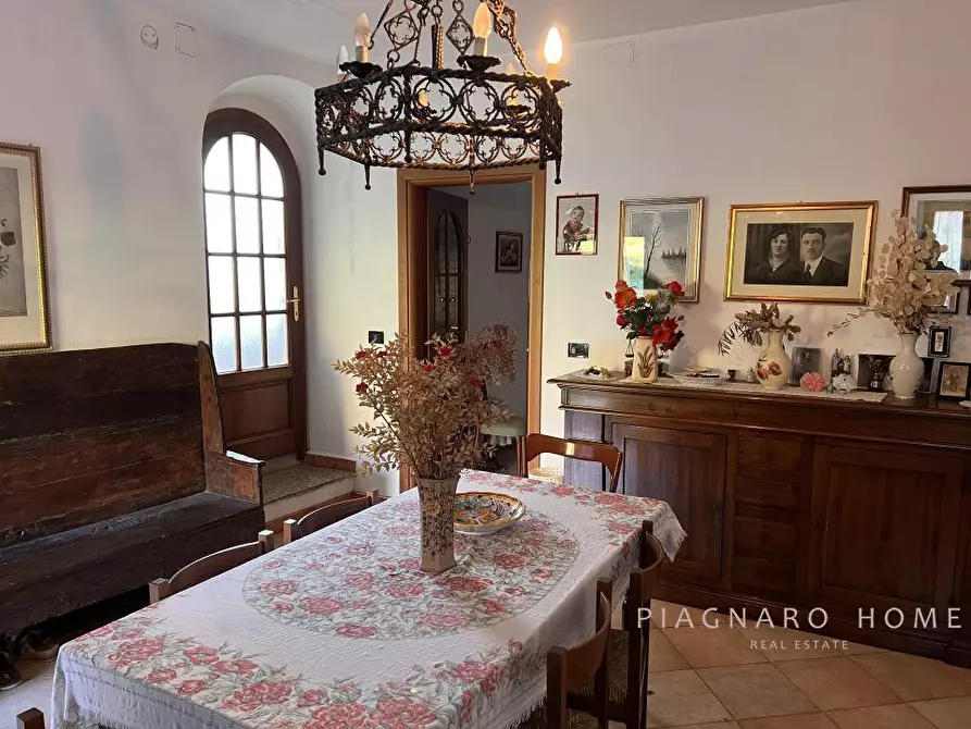 Immagine 1 di Rustico / casale in vendita  56 a Filattiera