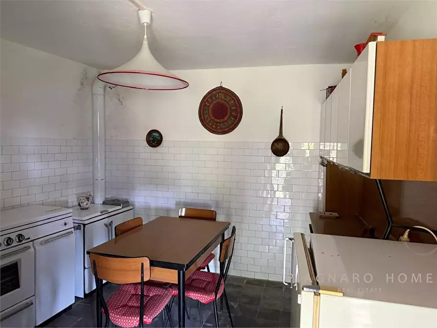 Immagine 9 di Rustico / casale in vendita  a Pontremoli
