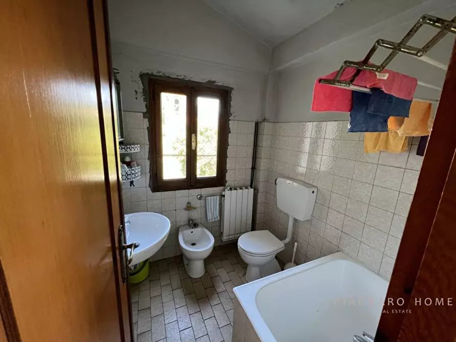 Immagine 9 di Rustico / casale in vendita  a Filattiera