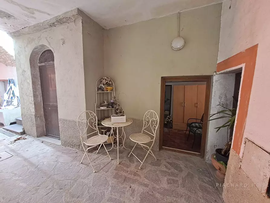 Immagine 1 di Casa semindipendente in vendita  a Tresana
