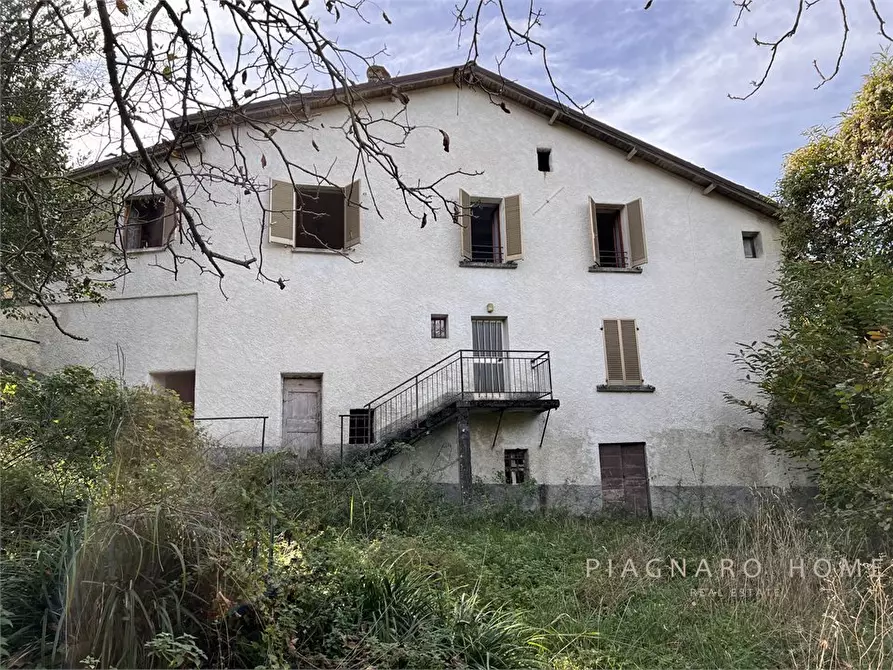 Immagine 1 di Casa semindipendente in vendita  a Pontremoli
