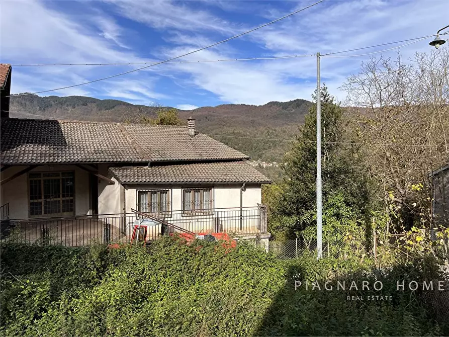 Immagine 4 di Casa semindipendente in vendita  a Pontremoli