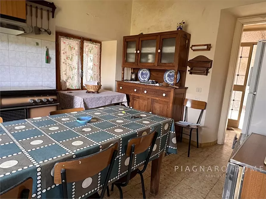 Immagine 5 di Casa semindipendente in vendita  a Pontremoli