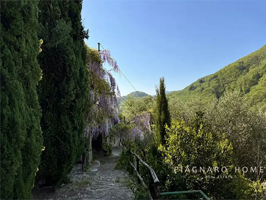 Immagine 7 di Rustico / casale in vendita  a Pontremoli