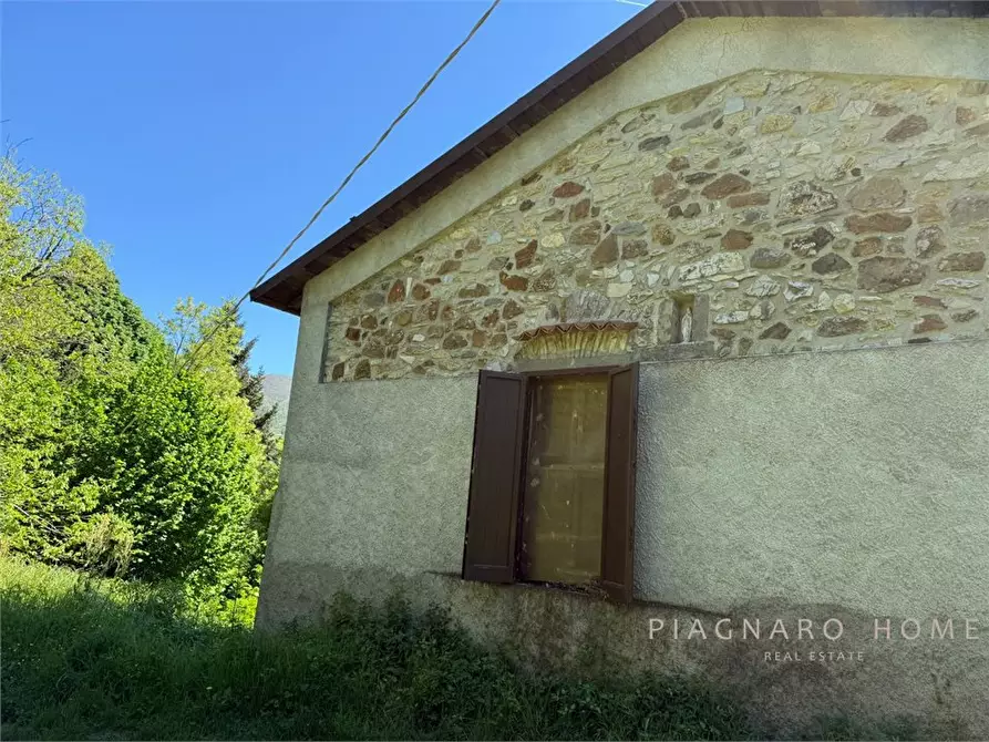 Immagine 9 di Rustico / casale in vendita  a Pontremoli