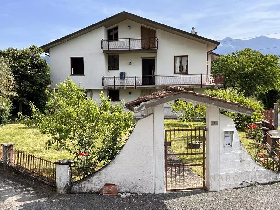 Immagine 1 di Villa in vendita  a Mulazzo