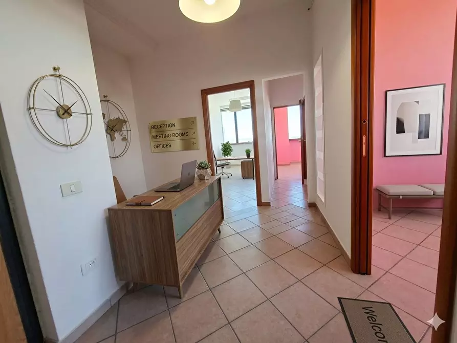 Immagine 7 di Ufficio in affitto  a Casalnuovo Di Napoli