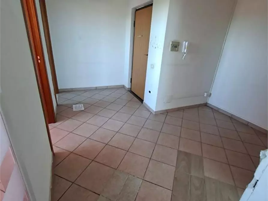 Immagine 2 di Ufficio in affitto  a Casalnuovo Di Napoli