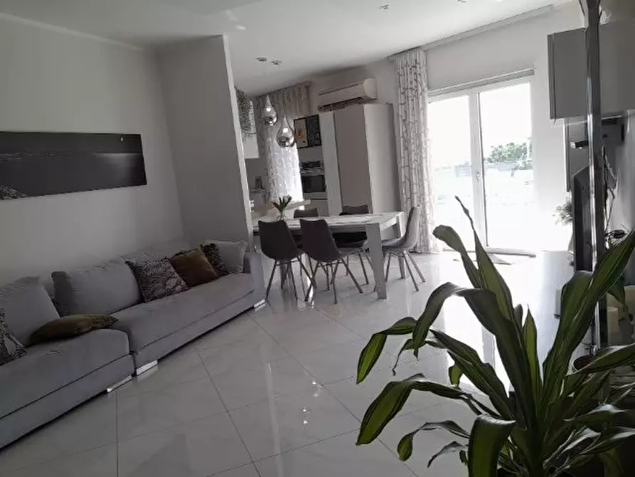 Immagine 3 di Appartamento in vendita  a San Felice A Cancello