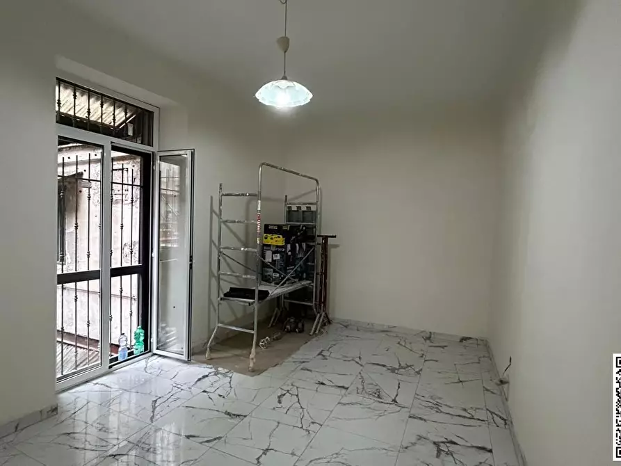 Immagine 1 di Appartamento in vendita  a Napoli